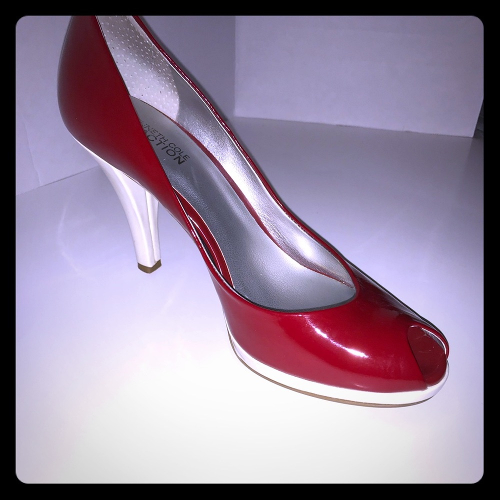Kenneth Cole Reaction Red and Cream Peep Toe Pump